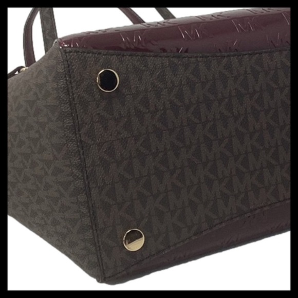 MICHAEL KORS Voyager East/West Tote Merlot With Brown MK Logo - Picture 9 of 16